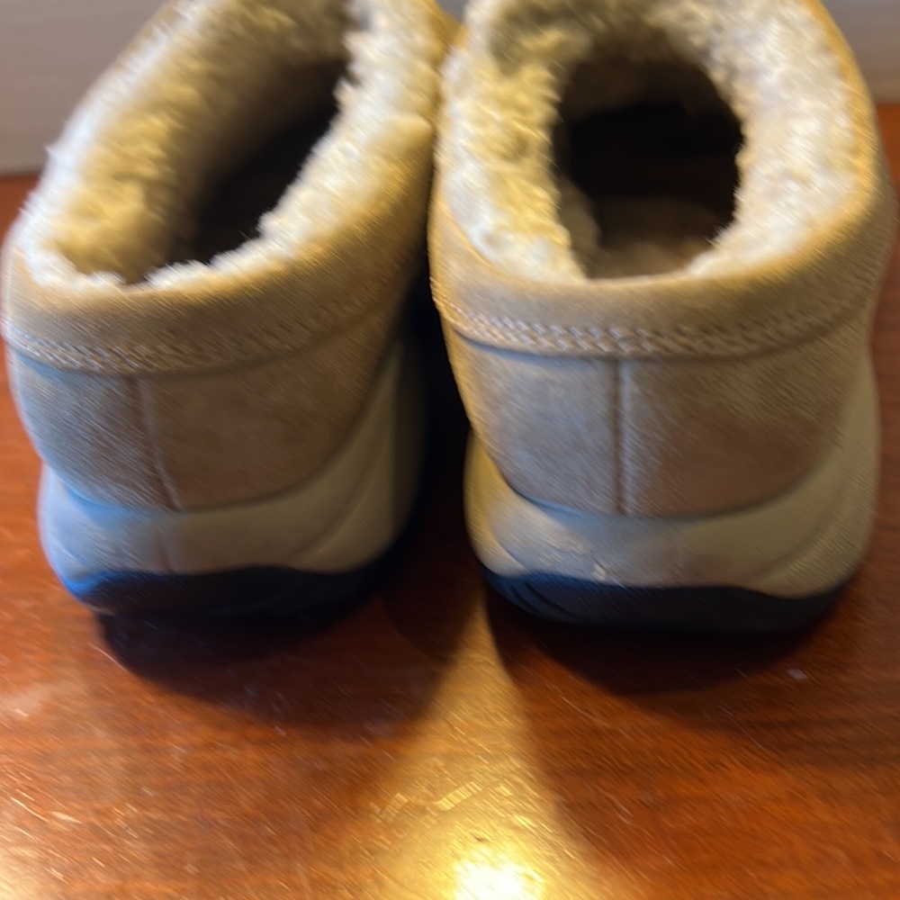 Merrell slip on - Picture 2 of 5